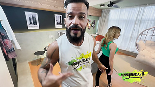 Epic Platinum-blonde Is An Actor's Worshipper And Heads To His Bedroom To Pulverize - Lollita Morango