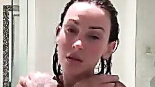 Kayla Lauren Naked Bathroom Fuckbox Butt Onlyfans (Shelby Caldera)