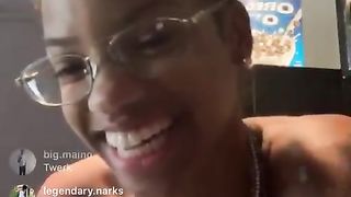 Instagram Thot “rozay Molly” Showcasing Globes and Muff on Live