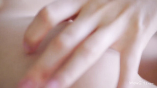 Wowgirls Killer Lady Mia Bloom Soaping Herself in the Tub