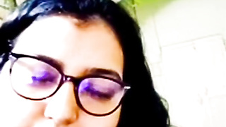 Phat Indian chick witnesses man meat getting off and popshot on web cam