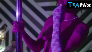 Erika Grace Vannucci Girl/girl, Bootie Episode in Emanuelle World's Intrigue In Manila