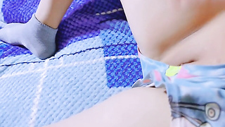 Miraba la TV y de la nada se mojo mi poon? y terminé abrie.. by abi.baby from OnlyFans - Coomer