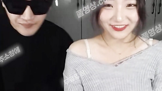 6175 KBJ 팝콘 BLOW-JOB 수호 존예 항공과 F컵 헌팅녀 집으로 대려와서 팬방 1 Korea 텔레 UUB892