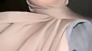 Hijab Cek In Motel Viral