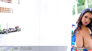 Stunning & Nice Isa Gomez
