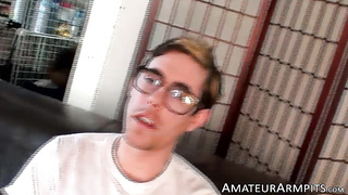 Blondie Richie Jacquelette spunks on his unshaved belly after jacking