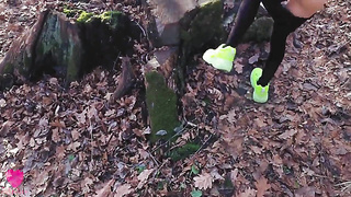 Real Public Romp with a Slender Hottie in a Woods Grove of a City Park in an Ear...