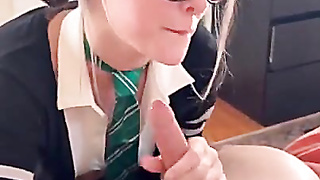 teen LaurelHoneyyy Receives A Facial cumshot After Romp