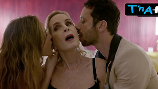 Efrat Dor Girly-girl, Baps Episode in Yes