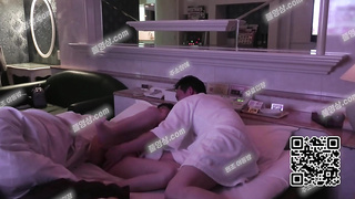 6219 어린 알바녀들만 꼬셔서 따먹는 아저씨 귀엽게 생긴 단발 슬랜더 1 Korea 텔레 UUB892