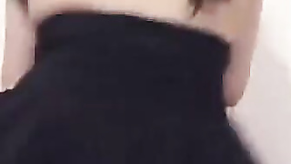 Uzumi-Chan Flaunts Her Tits