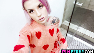 Teenage Luna determines to entice her step-father