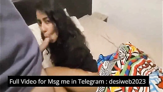 Nasty Indian Wifey Blowing Meatpipe
