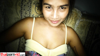 Farang dildoing a Thai teenies elastic booty