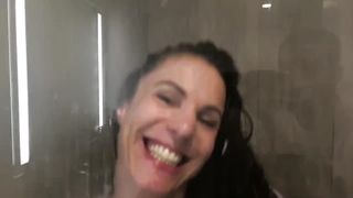 Sport Model Douche! two