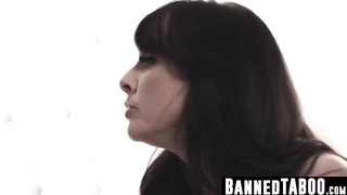 Cytherea shares hubby with Charly Summer in voluptuous three-way