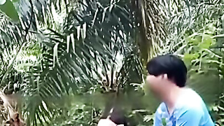 Ngewe Sama Anak Di Kebun Sawit Indonesia Crot Dalam