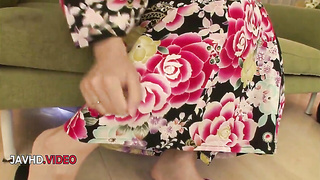 Manami Komukai: Molten Chinese cougars Kimono 3 way Venture!