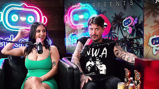 HAILEY ROSE TAKES IT ALL OFF & RAY J AMBLES OFF