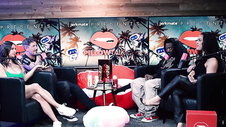 HAILEY ROSE TAKES IT ALL OFF & RAY J AMBLES OFF