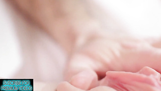 CLOSE UP NUB GOBBLING. Noisy yelling lady climax from long cunnilingus -