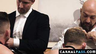 DILFs Adam Snow and Eddie Patrick rule group-nail over 2 bottoms