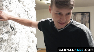 Sans a condom catapults Noah White while he gullets immense firm trouser snake