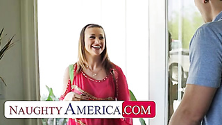 Carmen Mc Carthy Boinks Stranger While Waiting For A Tow - Carmen McCarthy