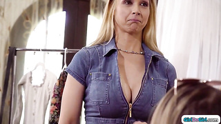 Chesty step-mother asslicks and facesits petite hooters daughter (Gizelle Blanco, Sarah Vandella)