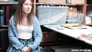 Shoplyfter Naomi Foxxx Squirted and Banged