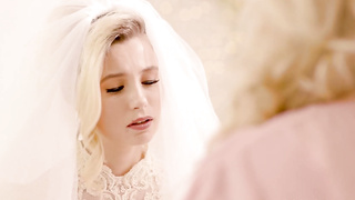 Lesbo stepmother smashes daughter-in-law whos getting married