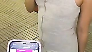 Eva Martinez: Public Vibrates (Uma Zex)