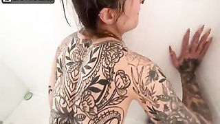 Awlivv Bathroom Bum sex with UncutJaymes