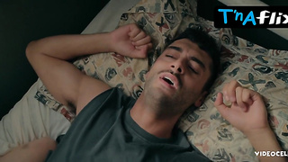 Holly Shervey Backside, Hooters Episode in Crackhead