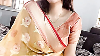Super-fucking-hot Desi Large Melons GIRLFRIEND Demonstrating Her Body To Her BOYFRIEND
