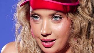 Russian COUGAR uncovers her sunkissed slit