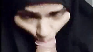 Uber-cute Indian Doll Deep throating Rod and Drilling