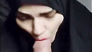 Uber-cute Indian Doll Deep throating Rod and Drilling