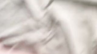 Nubile has Raunchy Surprise when she Wakes up