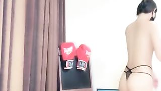 高颜值苗条美女主播穿着情趣丁字裤镜头前露奶露逼与狼友激情互动手指抠逼呻吟淫淫水直流对白清晰