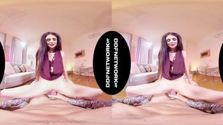 VR Queen Kate Prosperous Lets you Penetrate her Delicious Slit until you Spunk in POINT OF VIEW