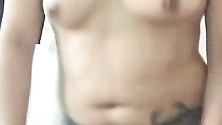 Zorrita latina con coño afeitado
