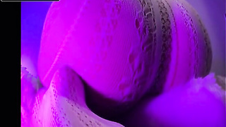 Gina Savage dirty dances her big booty
