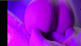 Gina Savage dirty dances her big booty
