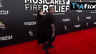 Bianca Censori Funbags, Undergarments Sequence in Bianca Censori Cool In The Grammy Awards