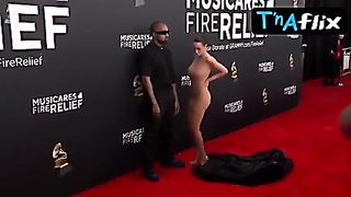 Bianca Censori Funbags, Undergarments Sequence in Bianca Censori Cool In The Grammy Awards