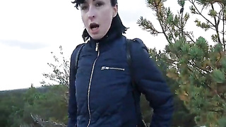 Amateur COUGAR Wanilianna Peeing in Tights Outdoor Dune Fetish