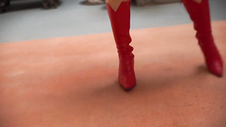 Superheroine Struggle tks supergirl vs powergirl
