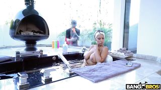 Bodacious porn industry star with meaty bumpers is tugging in the red-hot bathtub and shrieking while jizzing